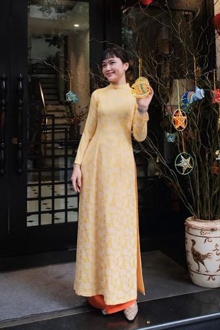 Áo Dài Truyền Thống Kim Thanh HUYEN THAI