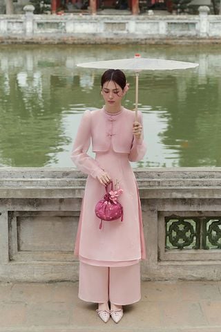 Áo Dài Cách Tân Cổ Tròn Tay Dài JOIE DES ROSES