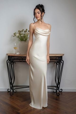Đầm Lụa Maxi Hai Dây Dáng Suông Rosaleen KISSERINE