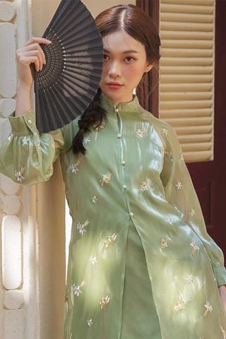 Áo Dài Cách Tân Thêu Hoa KUCHI MACHIC