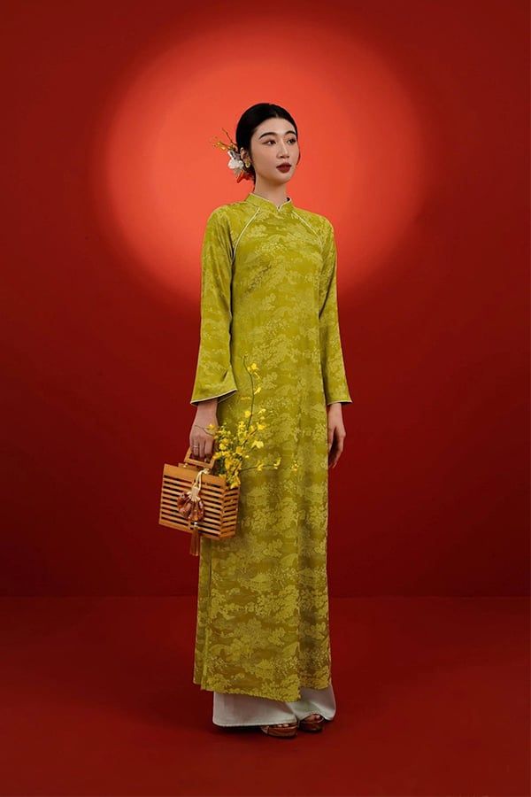 Áo Dài Cách Tân Tay Dài Hoa Văn LALIN