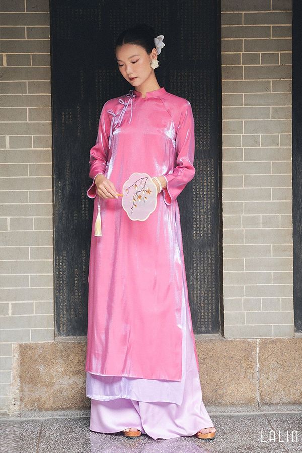 Áo Dài Cách Tân Tay Dài Nhung LALIN