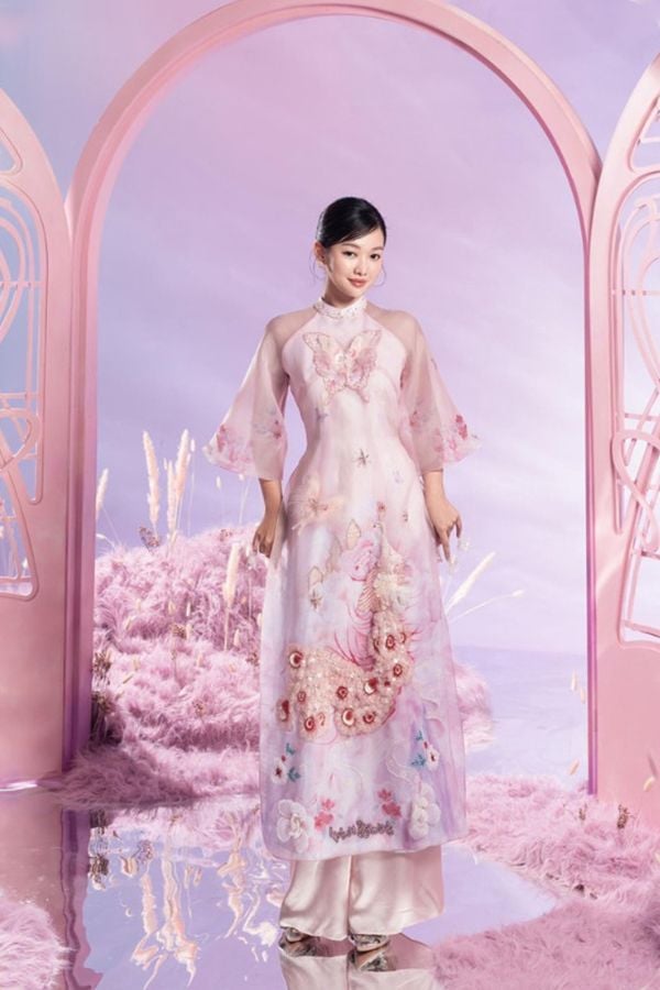 Áo Dài Tay Lửng Thêu Họa Tiết LAM KHUE DESIGN