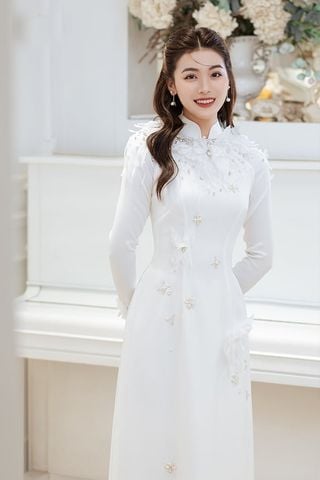 Áo Dài Cách Tân Thêu Hoa LAM KHUE DESIGN