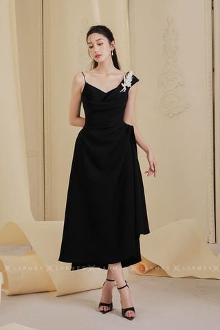 Đầm Midi Hai Dây Đính Hoa LARMES