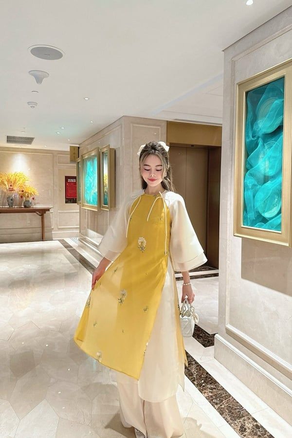 Áo Dài Cách Tân Thêu Hoa Thắt Dây LINN DESIGN