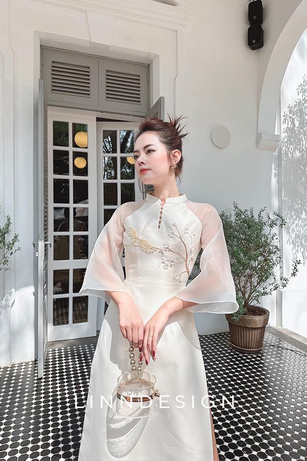 Áo Dài Cách Tân Tay Lửng Thêu Họa Tiết LINN DESIGN