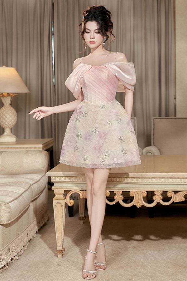 Đầm Ngắn Hai Dây Họa Tiết LOVELYN