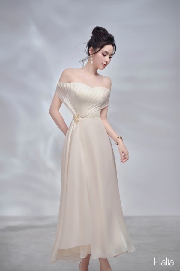 Đầm Midi Cúp Ngực Kem Lucy LOVELYN