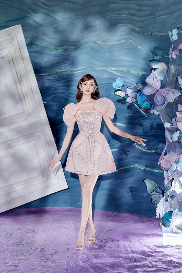 Đầm Ngắn Vai Kiểu Họa Tiết LOVELYN