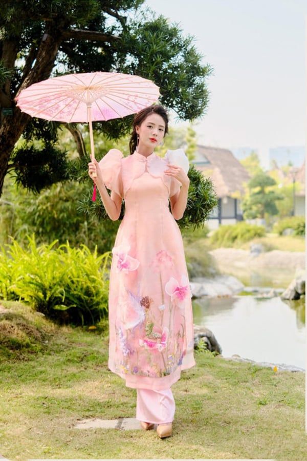 Áo Dài Vai Kiểu Đính Hoa MADDY HATES ROSE