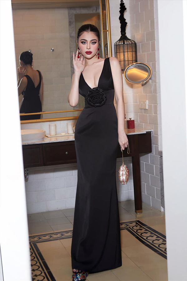 Đầm Midi Đính Hoa MAEL FEMME