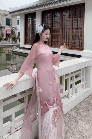 Áo Dài Cách Tân Đính Hoa Tay Lửng MITA BOUTIQUE