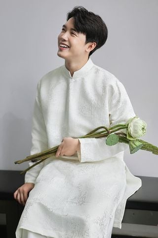 Áo Dài Cách Tân Nam Tay Dài KHAMADE