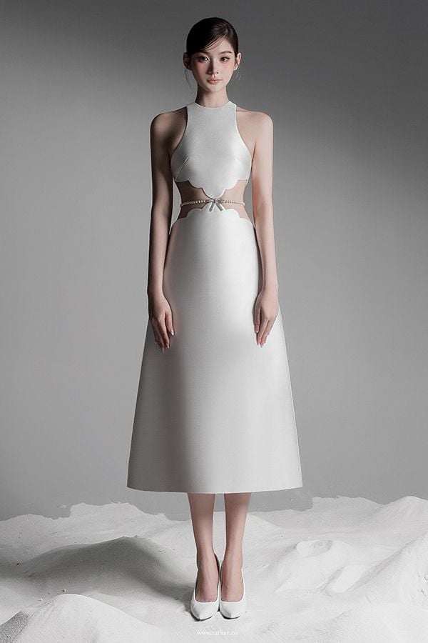 Đầm Midi Cổ Tròn Cut-Out RAFFINE