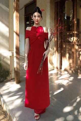 Áo Dài Cách Tân Cổ Yếm Trễ Vai RUBIES RUBIES