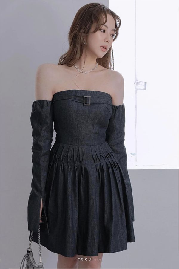 Đầm Ngắn Trễ Vai Tay Dài TRIO JI