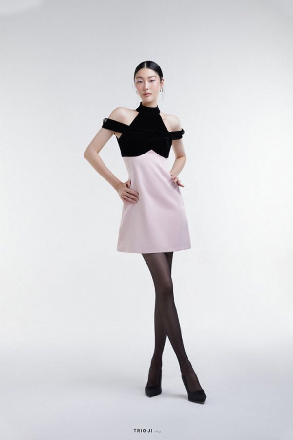 Đầm Ngắn Cổ Tròn Vai Kiểu TRIO JI