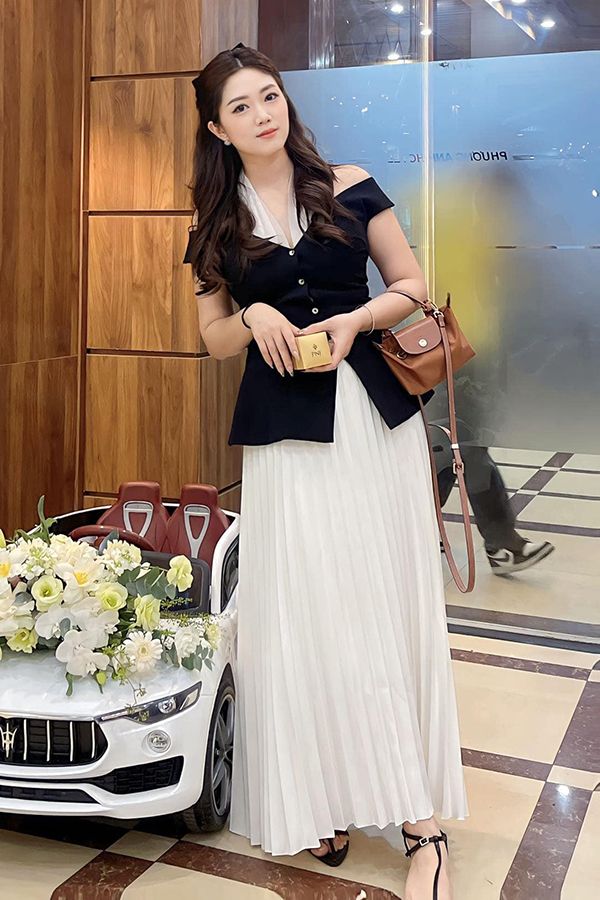 Áo Kiểu Cổ Yếm x Chân Váy Midi Xếp Ly TRIO JI