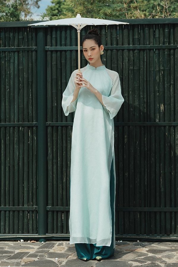 Áo Dài Tay Lửng Cổ Trụ XÉO XỌ