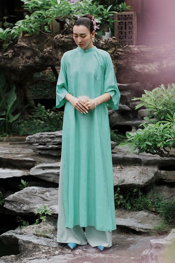 Áo Dài Cách Tân Tay Lửng XÉO XỌ