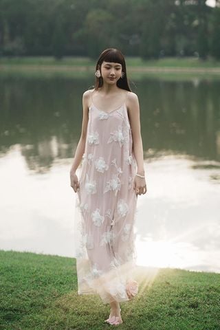 Đầm Midi Hai Dây Đính Hoa Maritea Dress XÉO XỌ