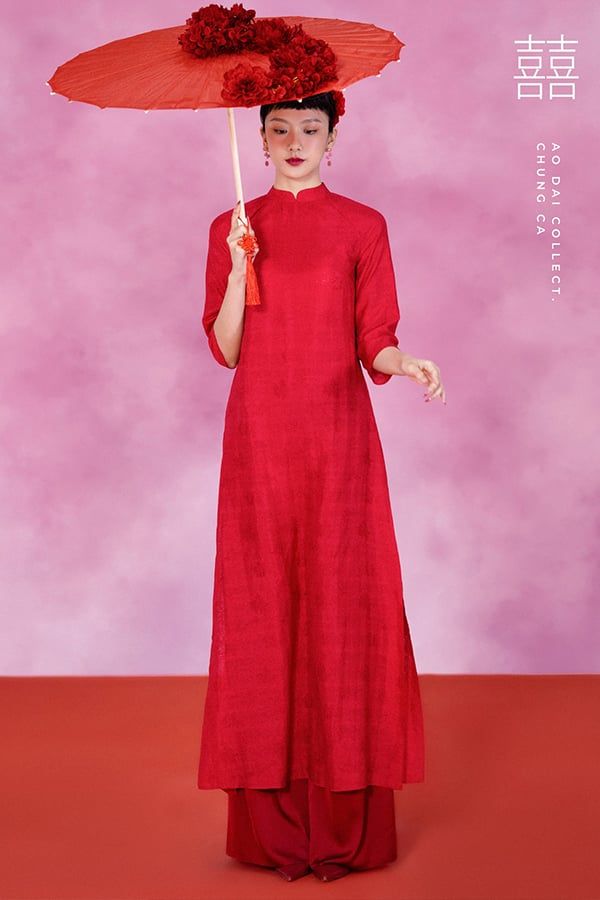 Áo Dài Cách Tân Chu Tường XÉO XỌ