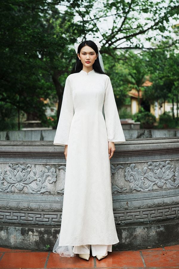 Áo Dài Cách Tân Lạc Vân XÉO XỌ