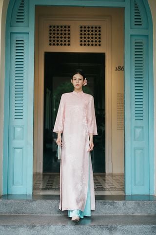 Áo Dài Cách Tân Phấn Diệp XÉO XỌ