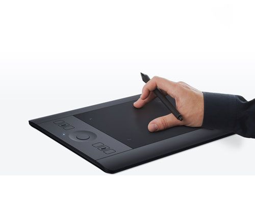 Bảng Vẽ Intuos Pro Pen & Touch Small (PTH-451/K1-CX)
