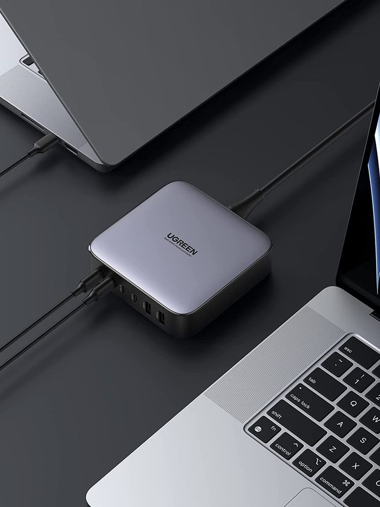 Sạc nhanh GaN 200W Ugreen CD271 4 cổng USB-C, 2 cổng USB-A