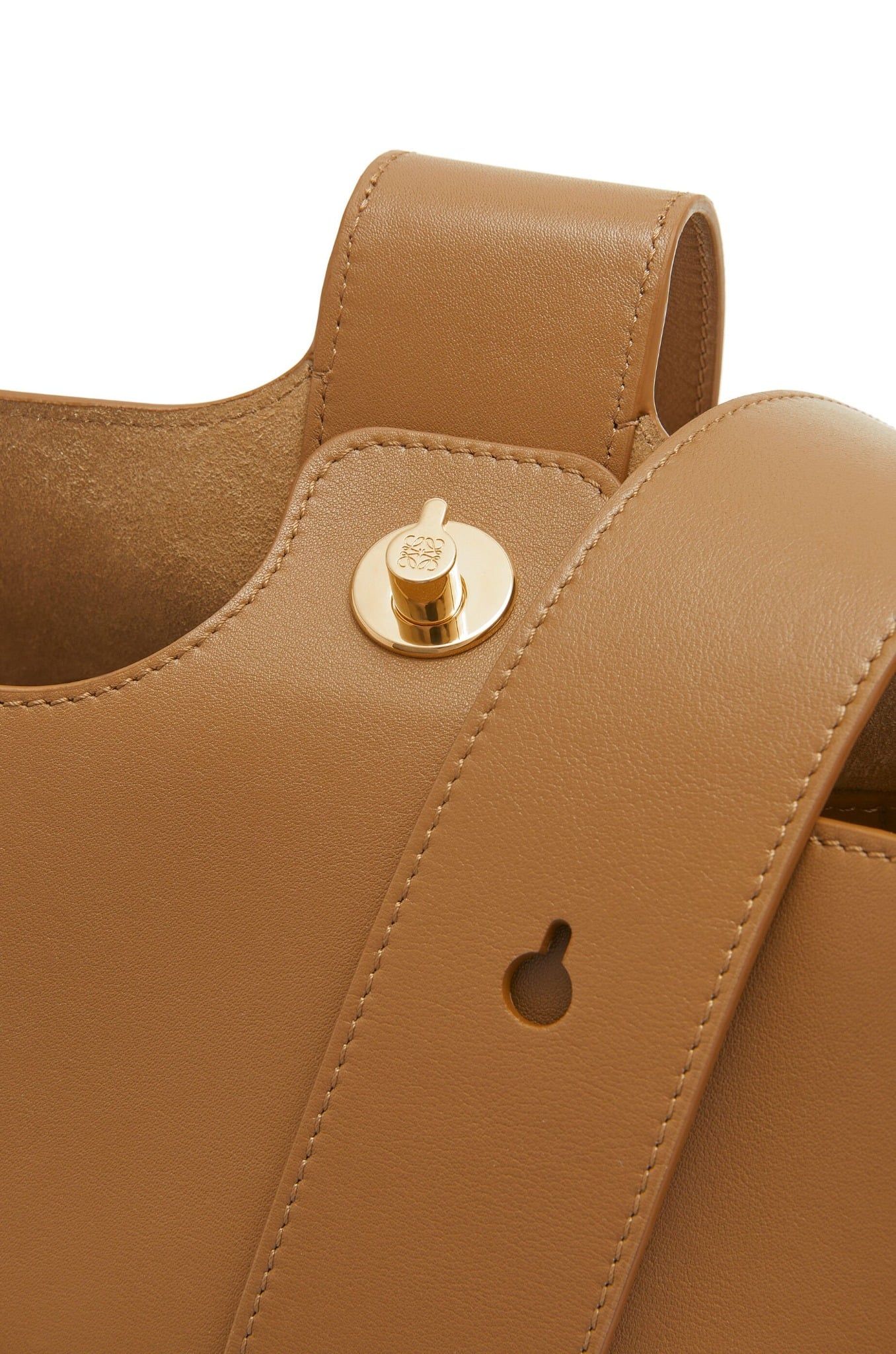  Túi Nữ Loewe Medium Pebble Bucket 'Oak' 