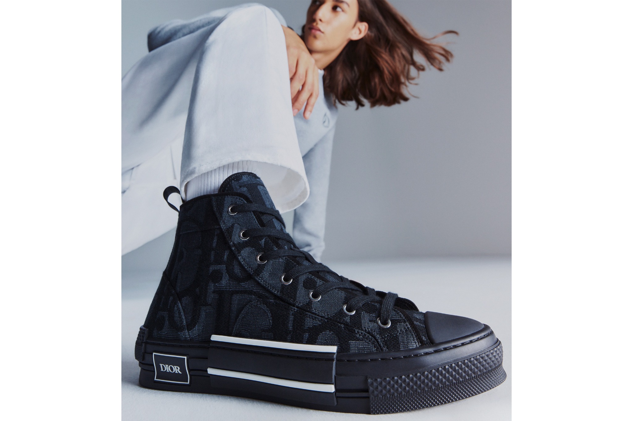 Diorです Dior B23 High Black Maxi Oblique Jacquard - Jun 2024