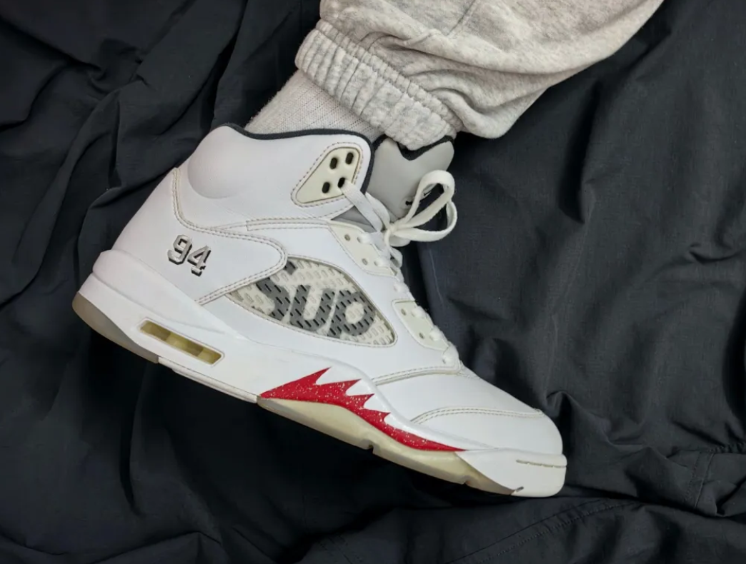  Giày Nike x Supreme Air Jordan 5 Retro 'White' 