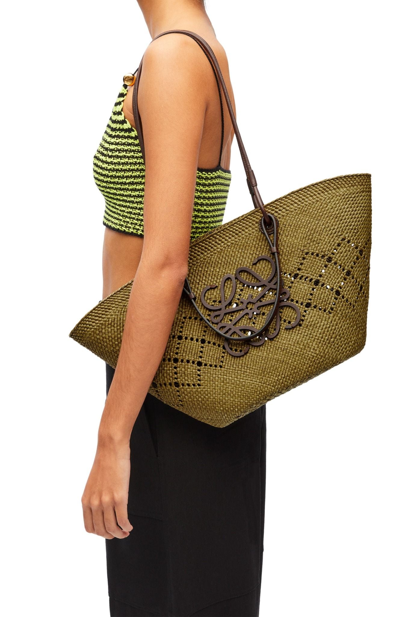  Túi Nữ Loewe Medium Anagram Basket Bag 'Olive' 