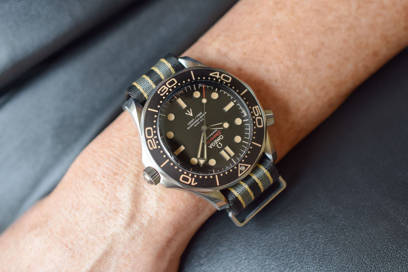  Đồng Hồ Omega Seamaster Diver 