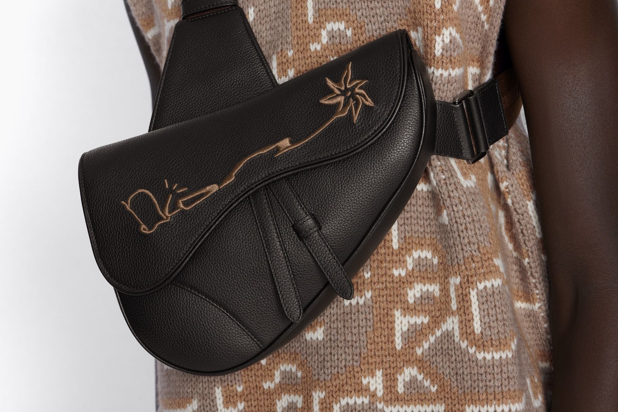 Túi Dior Saddle Bag Oblique Jacquard đen kem 26cm siêu cấp