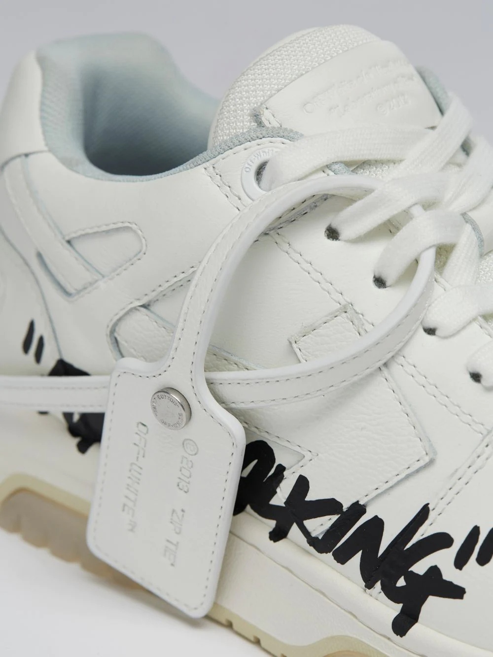  Giày Off-White Nữ For Walking 'White and Black' 