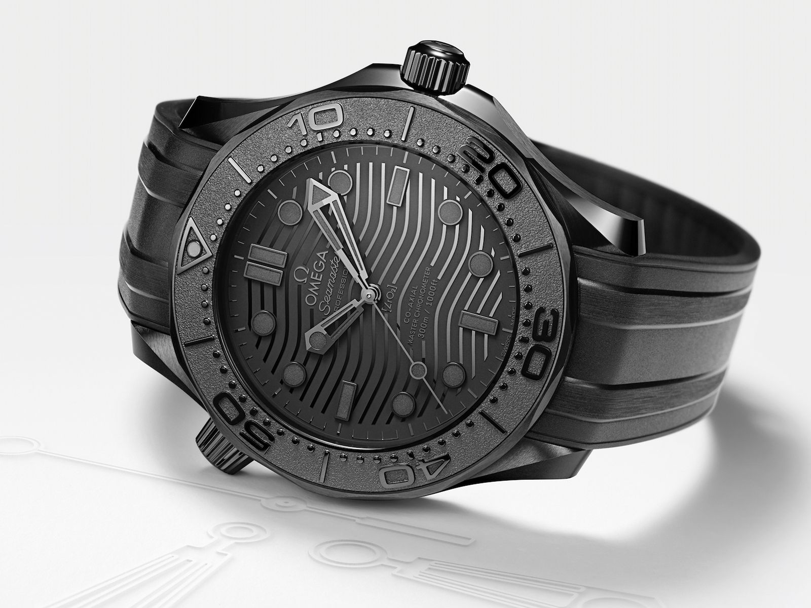  Đồng Hồ Omega Sseamaster Diver Chronometer Crystal Black Dial 