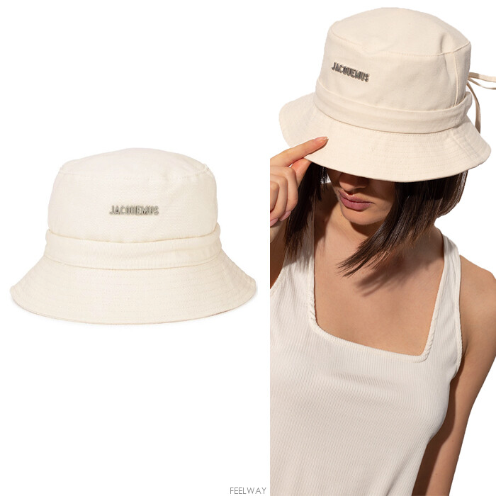  Mũ Nữ Jacquemus Le Bob Gadjo Metallic 'White' 