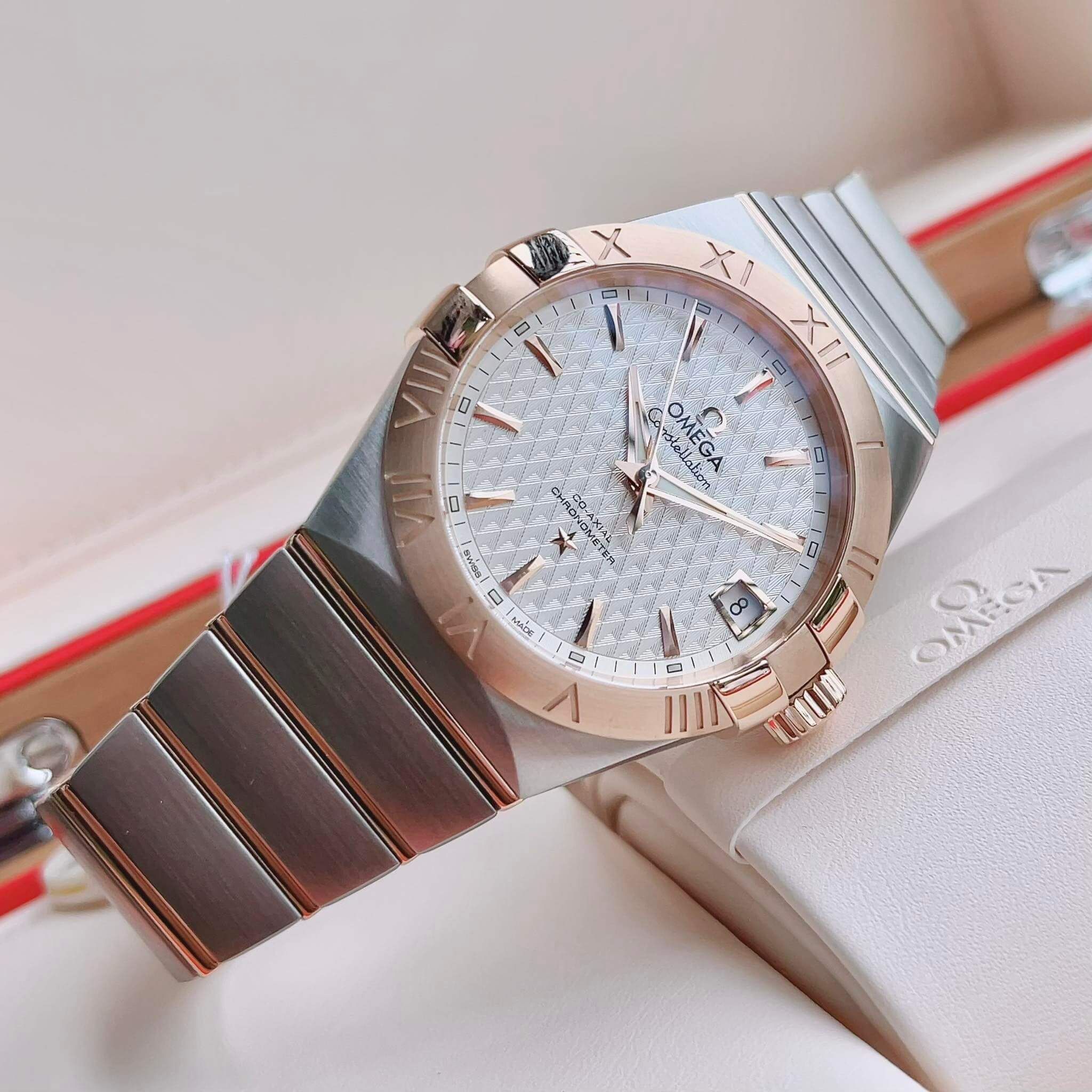  Đồng Hồ Omega Constellation Silver Dial 