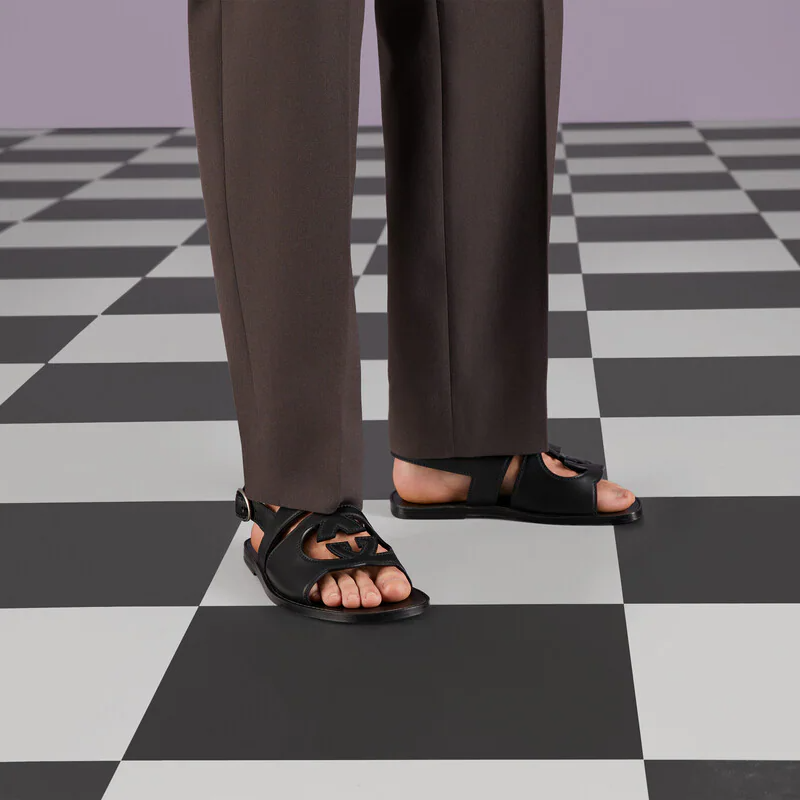 GUCCI｜SANDALS (723627 US000 1000) Gucci Cut-Out Detailed Interlocking G Sandals 'Black' 723627