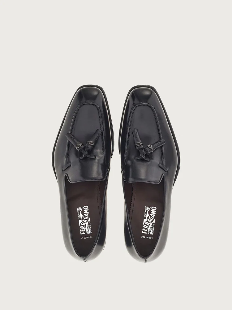  Giày Salvatore Ferragamo Nam Loafer With Tassels 'Black' 