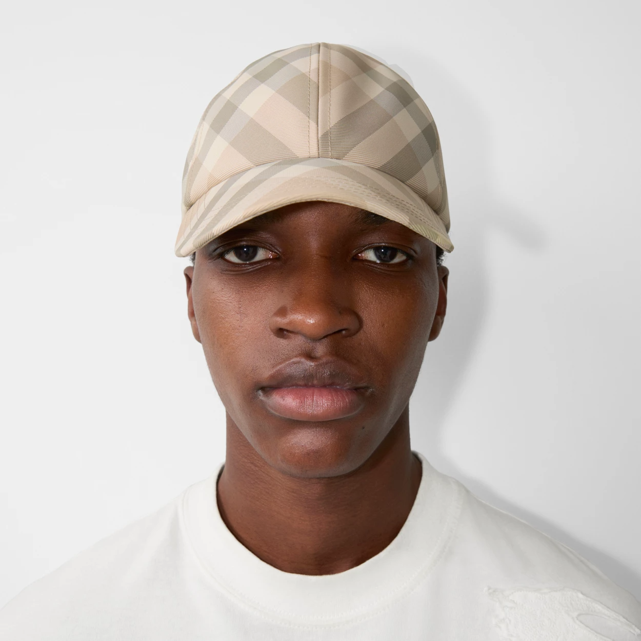  Mũ Burberry Check Baseball Cap 'Flax' 