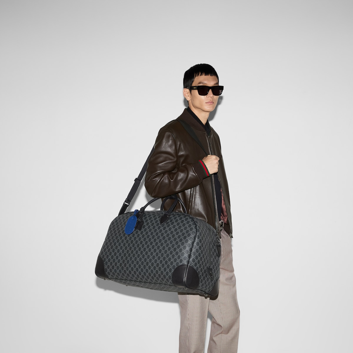  Túi Nam Gucci Emblem Large Duffle Bag 'Black' 