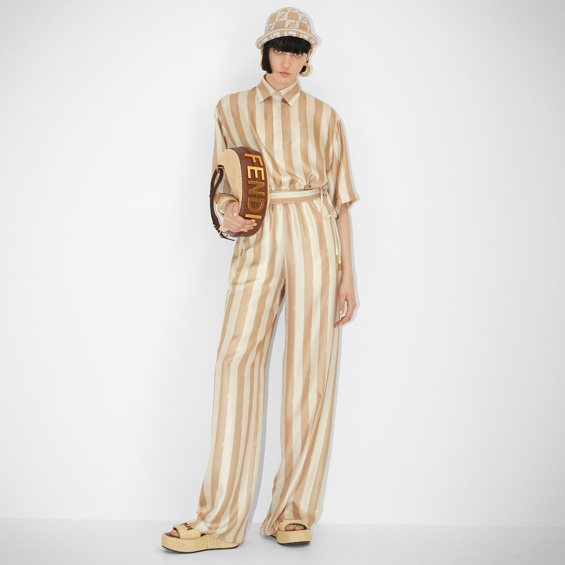  Túi Nữ Fendi Fendigraphy Natural Macramé Raffia 'Brown' 