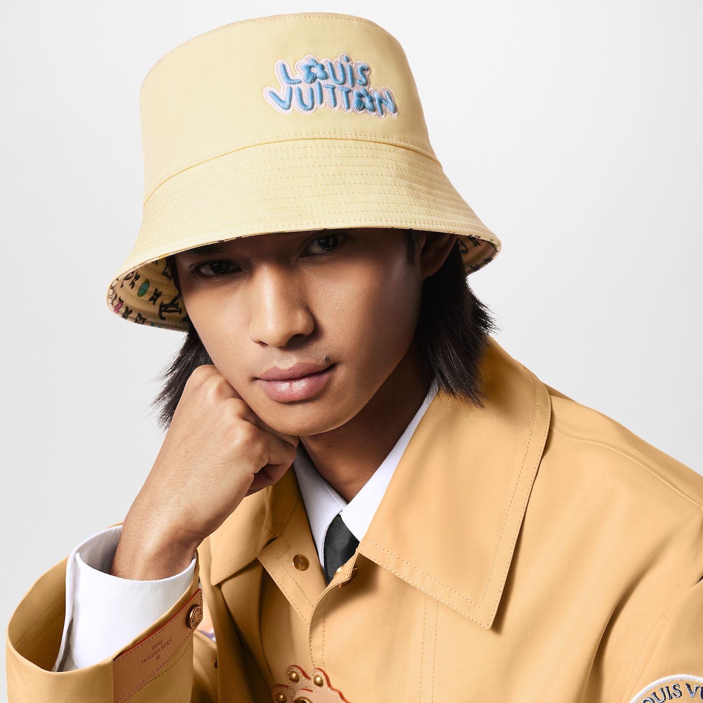 LOUIS VUITTON モノグラム リバーシブル バケットハット ベージュ LOUIS VUITTON モノグラム リバーシブル バケットハット ベージュ