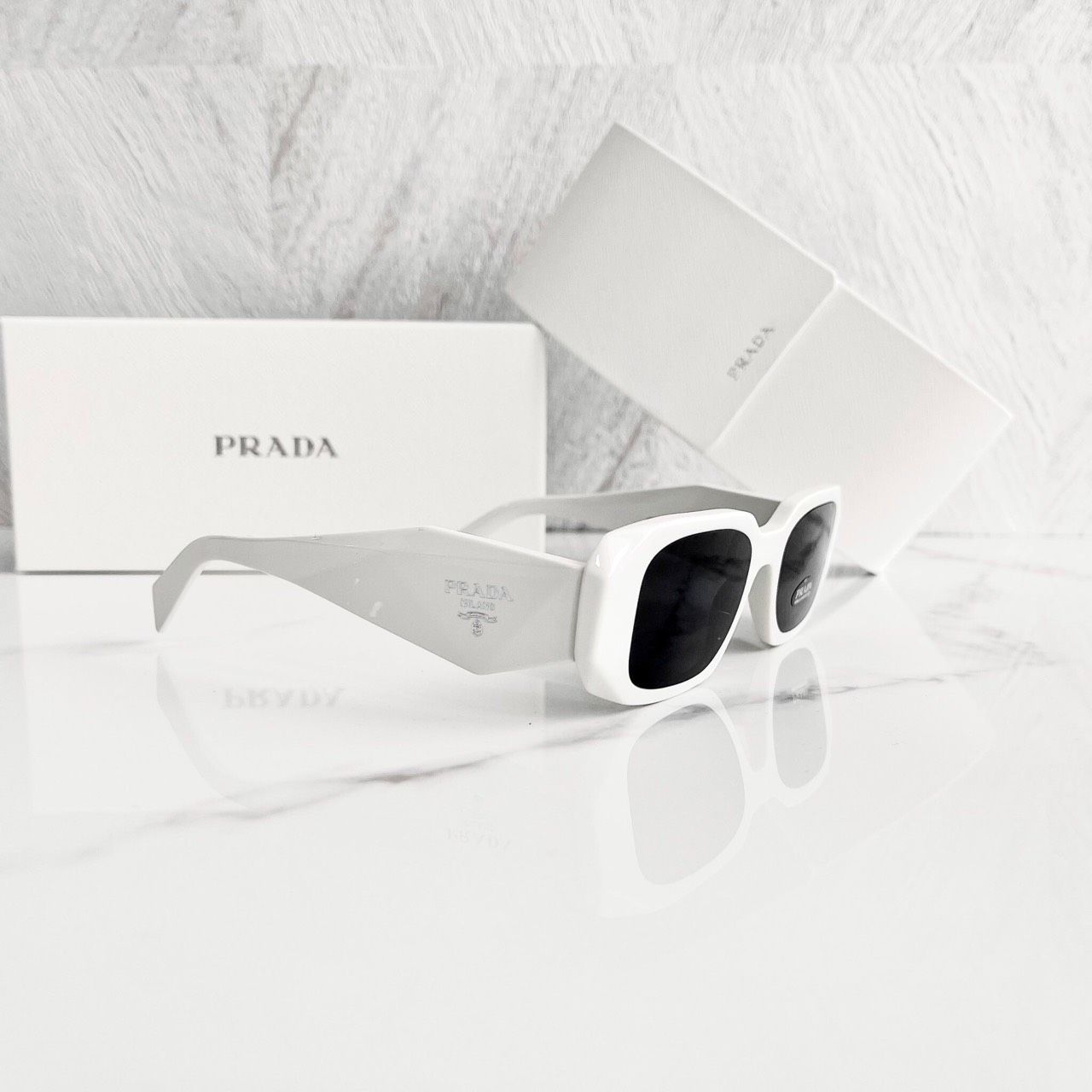 Kính Nữ Prada Sunglasses 'White' SPR17W-1425S0 – LUXITY