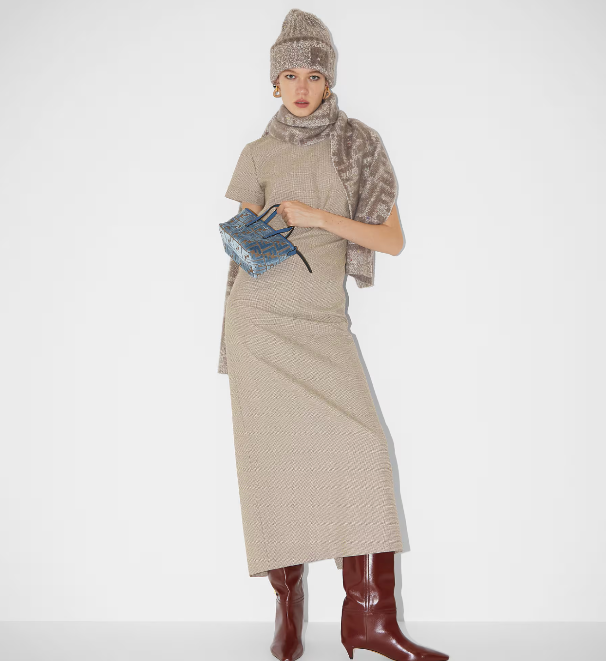  Túi Nữ Fendi Roll Mini Jacquard Velvet Mini Bag 'Blue' 