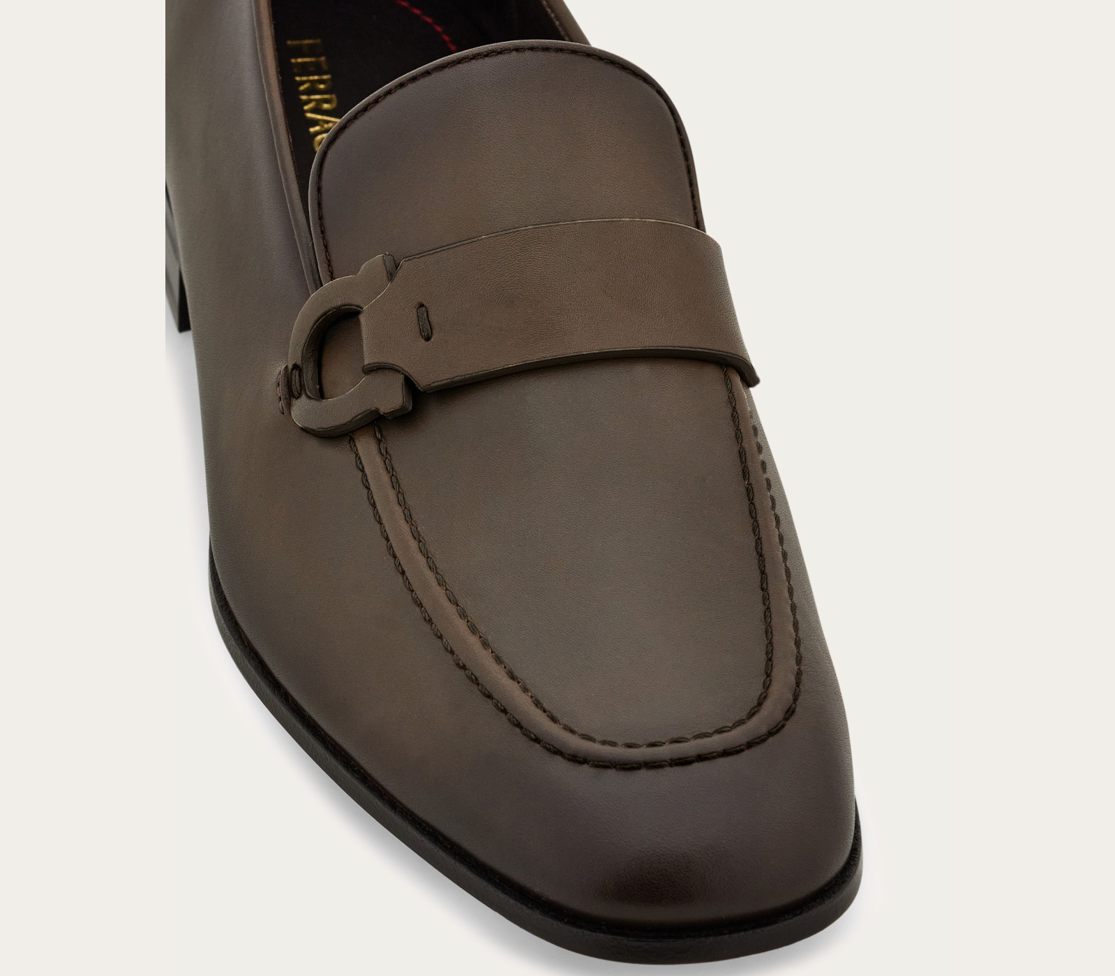  Giày Nam Salvatore Ferragamo Gancini Loafer 'Cement' 